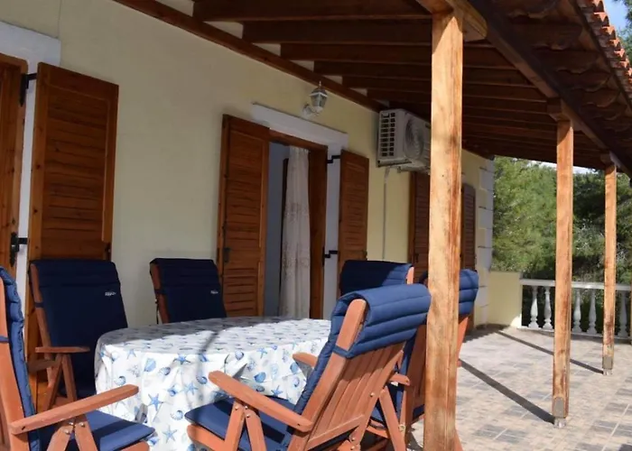 Pine Tree House Troulos