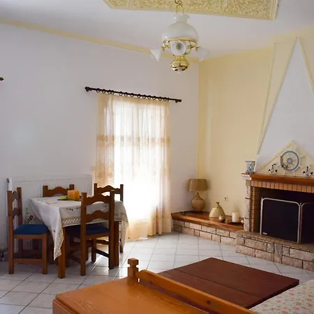 Pine Tree House Apartment